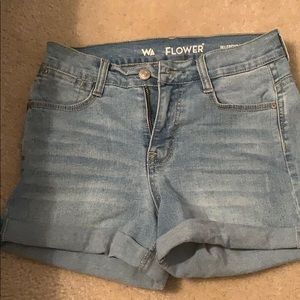 Wallflower legendary fit jean shorts